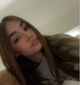 <em>Sandra</em>